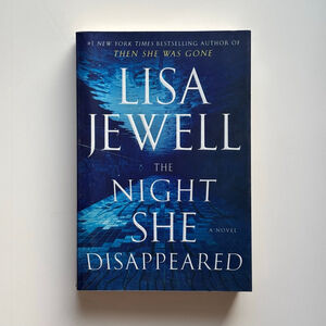 The Night She Disappeared by Lisa Jewell - Fiction Novel
📙📘 Bundle 2 for $15